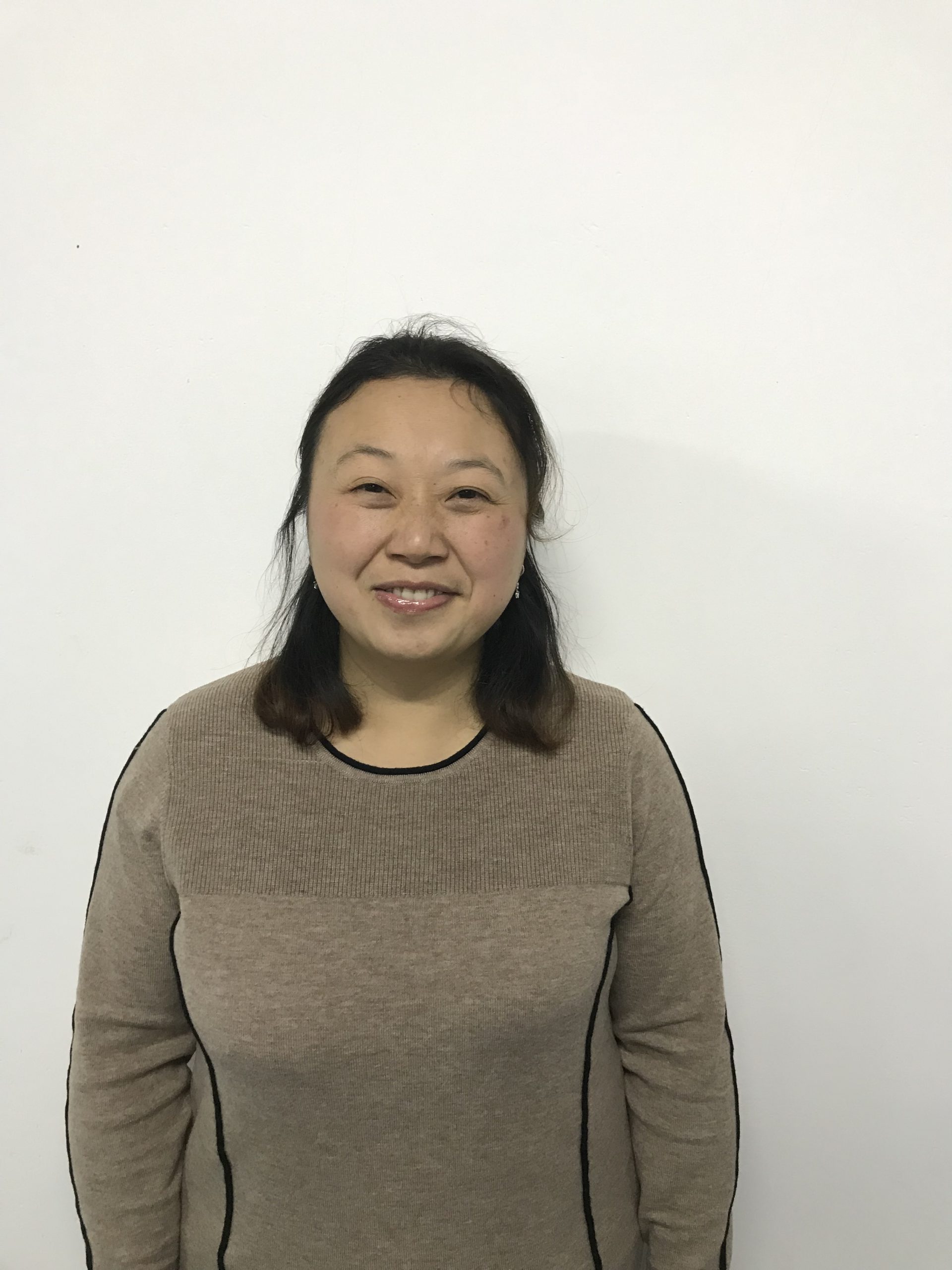 Gao Xiu Qing : Accountant Manager